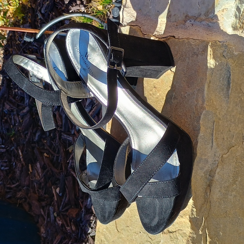 Worthington Black Suede Strappy Block Heels Women's Size 9.5 - Picture 7 of 7
